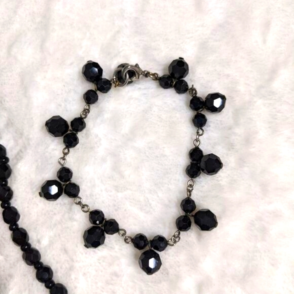Vintage 1990's Black Facetted Crystal Bead Choker w/ Bracelet & Pierced Earrings - Picture 9 of 11
